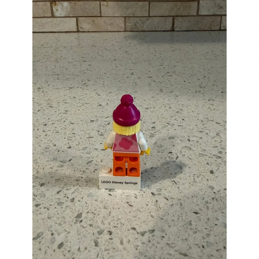 LEGO Minifigure Factory Custom Female Figure Jess Orange Pants Box